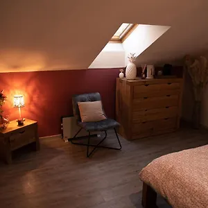 chambre-dhote-de-lauberge-de-la-fruitiere.hotels-rhonealpes.com/